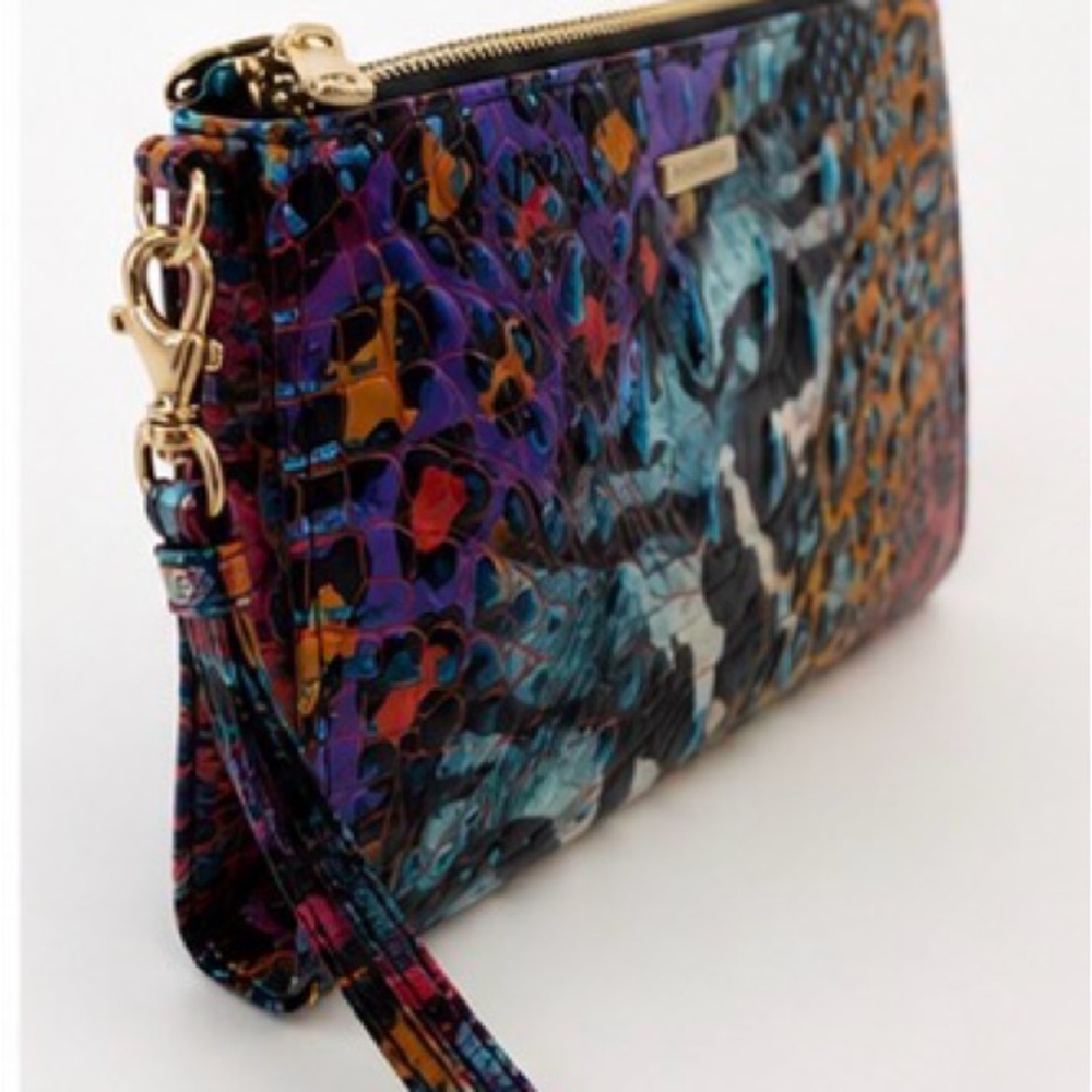 ✨ Beautiful Brahmin Melbourne Collection wristlet! multicolor embossed leather! - Picture 2 of 7